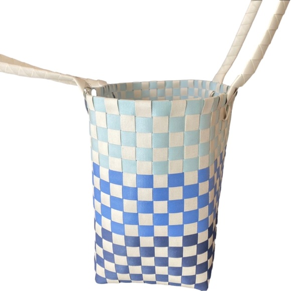 New Women’s Blue & Ivory Woven Tote - Picture 2 of 4